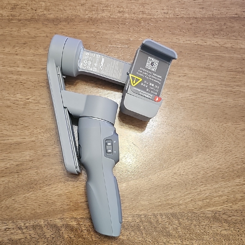 Gray Smartphone Gimbal Stabilizer